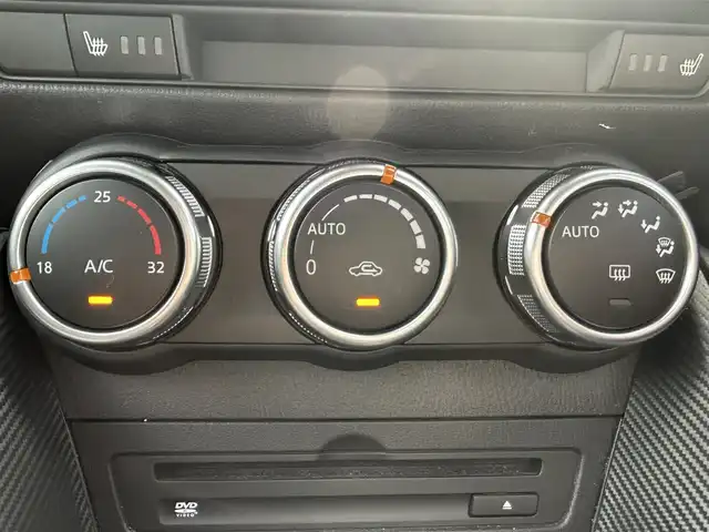 マツダ デミオ XD ツーリング 兵庫県 2018(平30)年 5.2万km スノーフレイクホワイトパールマイカ 純正ナビ　/フルセグＴＶ　/バックカメラ　/ＥＴＣ　/ＬＥＤヘッドライト　/ステアシフトマチック　/ブラインドスポットモニタリング/シートヒーター　/ＡＵＸ接続　/ＣＤ／ＤＶＤ　/純正アルミホイル　/Ｂｌｕｅｔｏｏｔｈ接続