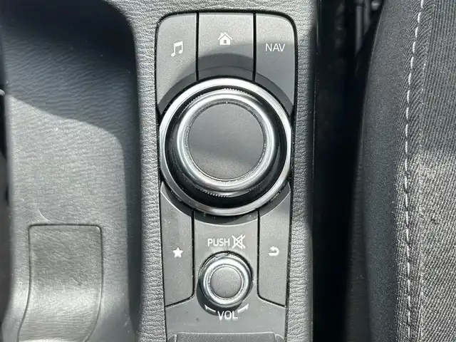 マツダ デミオ XD ツーリング 兵庫県 2018(平30)年 5.2万km スノーフレイクホワイトパールマイカ 純正ナビ　/フルセグＴＶ　/バックカメラ　/ＥＴＣ　/ＬＥＤヘッドライト　/ステアシフトマチック　/ブラインドスポットモニタリング/シートヒーター　/ＡＵＸ接続　/ＣＤ／ＤＶＤ　/純正アルミホイル　/Ｂｌｕｅｔｏｏｔｈ接続