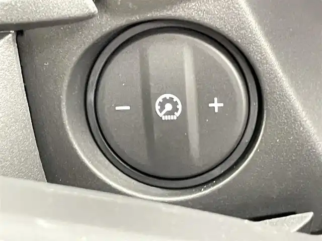 ホンダ ＷＲ－Ｖ Z ブラックスタイル 千葉県 2025(令7)年 0.2万km オブシダンブルーパール ホンダセンシング/・衝突軽減ブレーキ（CMBS）/・先行車発進お知らせ機能/・歩行者事故低減ステアリング/・路外逸脱抑制機能/・標識認識機能/・アダプティブクルーズコントロール（ACC）/・車線維持支援システム（LKAS）/・誤発進抑制機能/・後方誤発進抑制機能/・近距離衝突軽減ブレーキ/・急アクセル抑制機能/・パーキングセンサーシステム/・オートハイビーム/純正ディスプレイオーディオ/　Applecarplay/AndroidAuto/Bluetooth/バックカメラ/パドルシフト/ヘッドライトレベライザー/ステアリングスイッチ/革巻きステアリング/プッシュスタート&スマートキー/電動格納ミラー/LEDヘッドライト