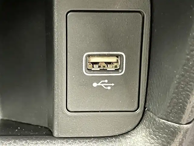 ホンダ ＷＲ－Ｖ Z ブラックスタイル 千葉県 2025(令7)年 0.2万km オブシダンブルーパール ホンダセンシング/・衝突軽減ブレーキ（CMBS）/・先行車発進お知らせ機能/・歩行者事故低減ステアリング/・路外逸脱抑制機能/・標識認識機能/・アダプティブクルーズコントロール（ACC）/・車線維持支援システム（LKAS）/・誤発進抑制機能/・後方誤発進抑制機能/・近距離衝突軽減ブレーキ/・急アクセル抑制機能/・パーキングセンサーシステム/・オートハイビーム/純正ディスプレイオーディオ/　Applecarplay/AndroidAuto/Bluetooth/バックカメラ/パドルシフト/ヘッドライトレベライザー/ステアリングスイッチ/革巻きステアリング/プッシュスタート&スマートキー/電動格納ミラー/LEDヘッドライト