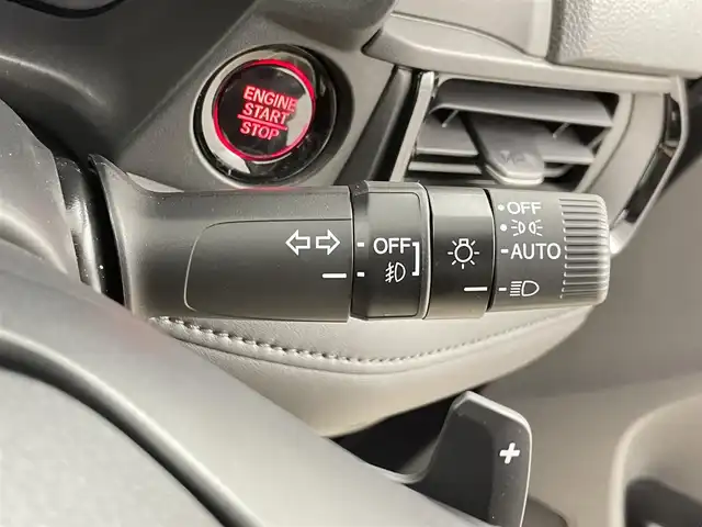 ホンダ ＷＲ－Ｖ Z ブラックスタイル 千葉県 2025(令7)年 0.2万km オブシダンブルーパール ホンダセンシング/・衝突軽減ブレーキ（CMBS）/・先行車発進お知らせ機能/・歩行者事故低減ステアリング/・路外逸脱抑制機能/・標識認識機能/・アダプティブクルーズコントロール（ACC）/・車線維持支援システム（LKAS）/・誤発進抑制機能/・後方誤発進抑制機能/・近距離衝突軽減ブレーキ/・急アクセル抑制機能/・パーキングセンサーシステム/・オートハイビーム/純正ディスプレイオーディオ/　Applecarplay/AndroidAuto/Bluetooth/バックカメラ/パドルシフト/ヘッドライトレベライザー/ステアリングスイッチ/革巻きステアリング/プッシュスタート&スマートキー/電動格納ミラー/LEDヘッドライト