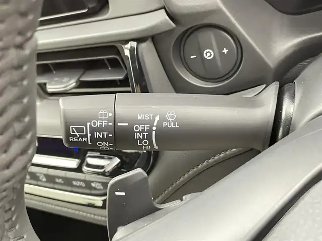 ホンダ ＷＲ－Ｖ Z ブラックスタイル 千葉県 2025(令7)年 0.2万km オブシダンブルーパール ホンダセンシング/・衝突軽減ブレーキ（CMBS）/・先行車発進お知らせ機能/・歩行者事故低減ステアリング/・路外逸脱抑制機能/・標識認識機能/・アダプティブクルーズコントロール（ACC）/・車線維持支援システム（LKAS）/・誤発進抑制機能/・後方誤発進抑制機能/・近距離衝突軽減ブレーキ/・急アクセル抑制機能/・パーキングセンサーシステム/・オートハイビーム/純正ディスプレイオーディオ/　Applecarplay/AndroidAuto/Bluetooth/バックカメラ/パドルシフト/ヘッドライトレベライザー/ステアリングスイッチ/革巻きステアリング/プッシュスタート&スマートキー/電動格納ミラー/LEDヘッドライト