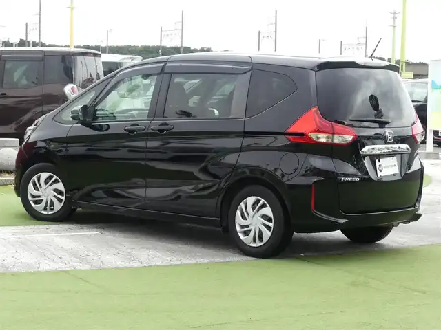 ホンダ フリード G 千葉県 2017(平29)年 7.2万km クリスタルブラックパール 左パワースライドドア/右イージークローザードア/社外SDナビ/地デジTV/【DVD/CD再生機能　Bluetooth接続】/バックカメラ/ステアリングスイッチ/ETC/社外LEDヘッドライト/ウインカーミラー/Honda スマートキー