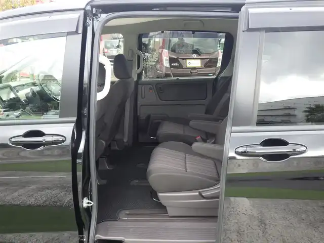 ホンダ フリード G 千葉県 2017(平29)年 7.2万km クリスタルブラックパール 左パワースライドドア/右イージークローザードア/社外SDナビ/地デジTV/【DVD/CD再生機能　Bluetooth接続】/バックカメラ/ステアリングスイッチ/ETC/社外LEDヘッドライト/ウインカーミラー/Honda スマートキー