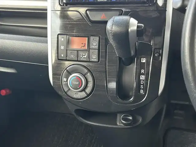 ダイハツ タント カスタム RS SA 宮崎県 2015(平27)年 9.5万km パールホワイトⅢ /ナビ(MDV-D502BT)//TV/CD/DVD/Bluetooth//ETC//バックカメラ//両側パワースライドドア//社外フロアマット//純正アルミホイール//ドアバイザー//電格ウィンカーミラー//オートライト