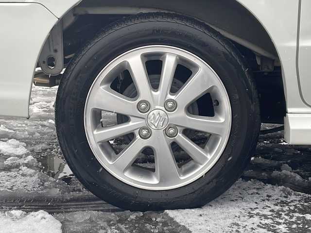 スズキ エブリィ ワゴン PZターボ 道北・旭川 2017(平29)年 5.5万km パールホワイト /4WD//禁煙車//純正ナビ BT/USB/CD/DVD/AUX/フルセグ//片側パワースライドドア//横滑り防止//衝突軽減ブレーキ//誤発進抑制//運転席シートヒーター//オートライト//HIDヘッドライト//フォグランプ//オートエアコン//ETC//ドライブレコーダー//ドアバイザー//ステアリングスイッチ//スペアキー//パワーウィンドウ