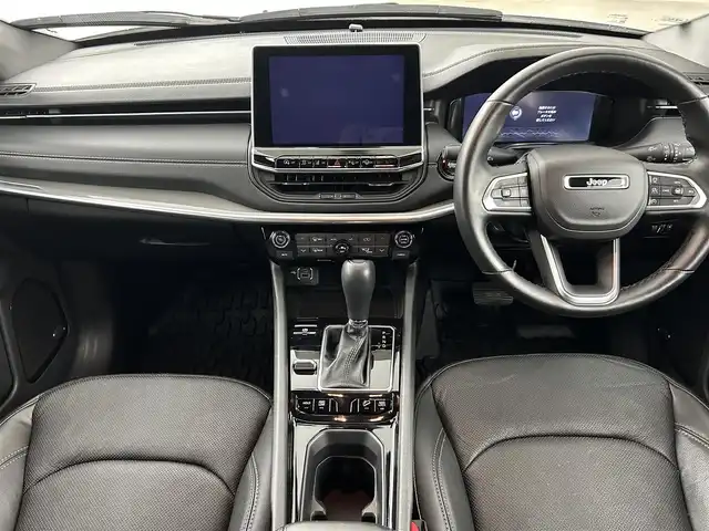 クライスラー・ジープ ジープ コンパス Sモデル 福島県 2023(令5)年 1.5万km パール 【AA車両・落札不可・価格変更中】/アダプティブクルーズコントロール/・アクティブ レーン マネジメント/・ハイウェイアシストシステム/・フルスピードフォワードコリジョンワーニング/・衝突被害軽減ブレーキ/・ブラインドスポットモニター/・ParkSenseフロント・リアパークアシスト/・ParkSense縦列/並列パークアシスト・アンパークアシスト/・サラウンドビューカメラ /・トラフィックサインレコグニション /・アクティブスピードリミッター /純正ナビゲーション/・バックカメラ/・360°カメラ/・ETC/・前後ドライブレコーダー/プッシュスタート/・スマートキー/革巻きステアリング/・ステアリングスイッチ/LEDライト/・フォグライト/・オートライト/・オートハイビーム/フロアマット