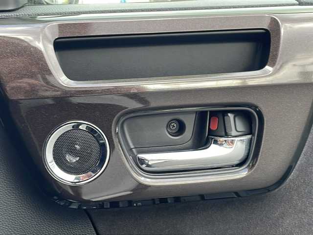 ホンダ Ｎ ＢＯＸ カスタム G L ターボ ホンダセンシング 鳥取県 2019(平31)年 4.2万km プラチナホワイトパール ホンダセンシング/Gathersナビ【VXM-194VFi】/・フルセグ/Bluetooth/CD/DVD/バックカメラ/スマートキー/プッシュスタート/ビルトインETC/ターボ/ハーフレザーシート/両側電動スライドドア/純正15AW/パドルシフト/ABS/横滑り防止装置/前後誤発信抑制機能/レーンキープアシスト/オートライト/LEDヘッドライト/W&サイドエアバック/カーテンエアバック