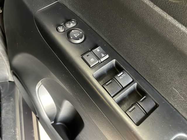 ホンダ Ｎ ＢＯＸ G SSパッケージ 静岡県 2015(平27)年 6.4万km プレミアムブロンズパール 純正ナビ/AM/FM/CD/DVD/USB/ipod/SD/Bluetooth/ワンセグTV/VTR/AUX/主要装備/・純正ナビ　/・バックカメラ　/・ドライブレコーダー　/・両側パワースライドドア　/・アイドリングストップ　/・スマートキー　/・シティーブレーキ　/・ワンオーナー　/・衝突軽減システム　/・横滑り防止装置　/・ステアリングリモコン/・取扱説明書/・保証書/・カーテンエアバック/・純正アルミホイール/・純正フロアマット