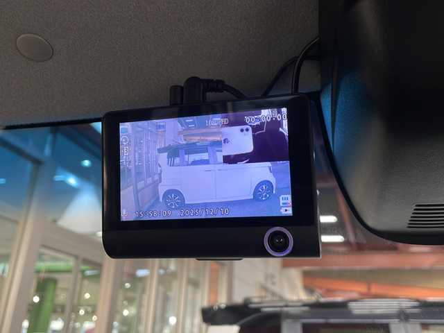 ホンダ Ｎ ＢＯＸ G SSパッケージ 静岡県 2015(平27)年 6.4万km プレミアムブロンズパール 純正ナビ/AM/FM/CD/DVD/USB/ipod/SD/Bluetooth/ワンセグTV/VTR/AUX/主要装備/・純正ナビ　/・バックカメラ　/・ドライブレコーダー　/・両側パワースライドドア　/・アイドリングストップ　/・スマートキー　/・シティーブレーキ　/・ワンオーナー　/・衝突軽減システム　/・横滑り防止装置　/・ステアリングリモコン/・取扱説明書/・保証書/・カーテンエアバック/・純正アルミホイール/・純正フロアマット