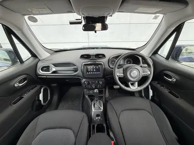 クライスラー・ジープ ジープ レネゲード ロンジチュード 千葉県 2021(令3)年 3.8万km 青 ワンオーナー/ディスプレイオーディオ/クルーズコントロール/レーンアシスト/パーキングアシスト/アイドリングストップ/横滑り防止機能/純正フロアマット/スペアキー/ETC/取扱説明書/保証書/夏タイヤ鉄チンホイール積込