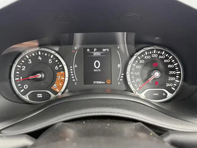 クライスラー・ジープ ジープ レネゲード ロンジチュード 千葉県 2021(令3)年 3.8万km 青 ワンオーナー/ディスプレイオーディオ/クルーズコントロール/レーンアシスト/パーキングアシスト/アイドリングストップ/横滑り防止機能/純正フロアマット/スペアキー/ETC/取扱説明書/保証書/夏タイヤ鉄チンホイール積込