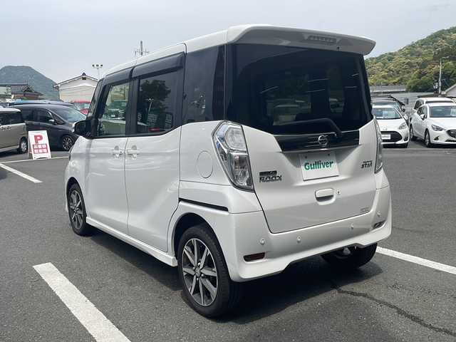 日産 デイズ ルークス HWS X Vセレクション 京都府 2020(令2)年 2.8万km ホワイトパール 純正７インチナビ（BT、フルセグ、AVX、CD、iPad、SD）/両側パワースライドドア/衝突軽減/アラウンドビューモニター/レーンキープ/車線逸脱防止/純正フロアマット/ベンチシート/ハーフレザーシート/スマートキー/プッシュスタート/LEDヘッドライト/革巻きステアリング/アイドリングストップ/オートハイビーム/サーキュレーター（後席）