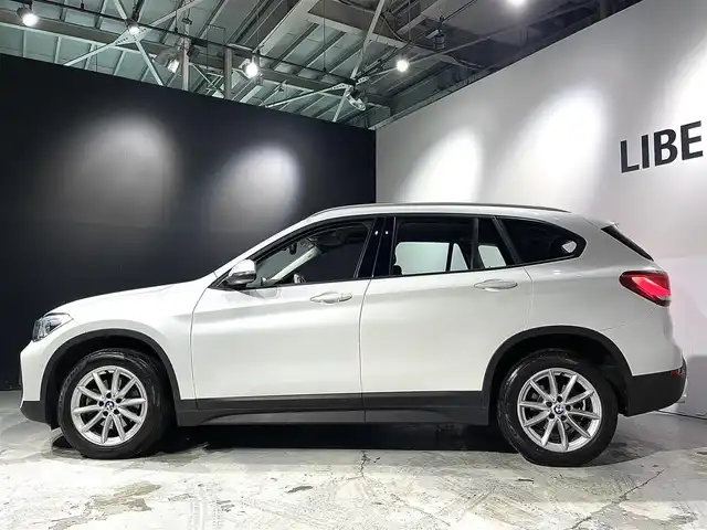 ＢＭＷ Ｘ１ xDrive 18d 道央・札幌 2021(令3)年 3.7万km ミネラルホワイト ドライビング・アシスト/　・レーン・ディパーチャー・ウォーニング/PDC/パーキングアシスト/リヤビューカメラ/電動シート（D/N）/LEDヘッドライト/オートライト/レインセンサー/ヒル・ディセント・コントロール/BMWコネクテッド・ドライブ・スタンダード/アンビエントライト/ドライブレコーダー/オートマチック・テールゲート・オペレーション/ETC/保証書、取扱説明書、スペアキー1本有