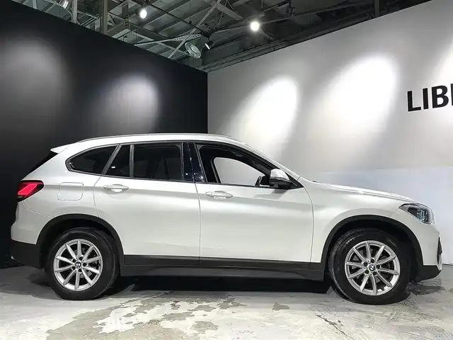 ＢＭＷ Ｘ１ xDrive 18d 道央・札幌 2021(令3)年 3.7万km ミネラルホワイト ドライビング・アシスト/　・レーン・ディパーチャー・ウォーニング/PDC/パーキングアシスト/リヤビューカメラ/電動シート（D/N）/LEDヘッドライト/オートライト/レインセンサー/ヒル・ディセント・コントロール/BMWコネクテッド・ドライブ・スタンダード/アンビエントライト/ドライブレコーダー/オートマチック・テールゲート・オペレーション/ETC/保証書、取扱説明書、スペアキー1本有