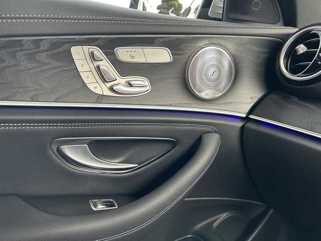 メルセデス・ベンツ Ｅ３００ アバンギャルド スポーツ 東京都 2019(令1)年 2.6万km イリジウムシルバー 外部検査済み/純正HDDナビ/フルセグTV/Bluetoothオーディオ/360°カメラ/エクスクルーシブパッケージ/・エアバランスパッケージ/・Burmesterサラウンドサウンドシステム/黒革シート/全席シートヒーター/マルチビームLEDヘッドライト/レーダークルーズコントロール/ブラインドスポットモニター/レーンアシスト/パワートランクリッド/ドライブレコーダー（ZDR-017）/社外セーフティーレーダー（AR-333）/純正19インチアルミホイール