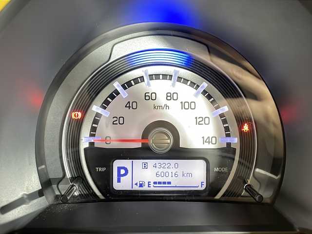 スズキ ハスラー G 神奈川県 2018(平30)年 6万km アクティブイエロー/ブラック2トーンルーフ 社外7インチナビ/CD&DVD&BT&SD&USB/ETC/シートヒーター前席/アイドリングストップ/デゥアルカメラブレーキサポート/誤発進抑制機能/車線逸脱警報/ふらつき警報/先行車発進お知らせ機能