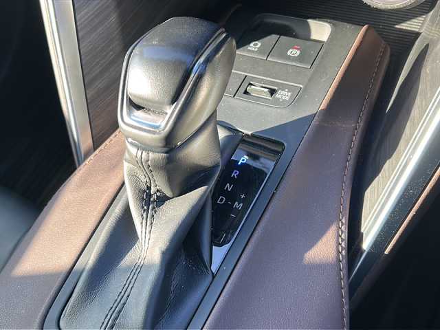 トヨタ ハリアー G 茨城県 2020(令2)年 4.3万km プレシャスブラックパール ワンオーナー/デジタルインナーミラー/純正8インチナビゲーション/-Bluetooth/USBポート/バックカメラ/トヨタセーフティセンス/・プリクラッシュセーフティ/・レーントレーシングアシスト/・レーダークルーズコントロール/・アダプティブハイビームシステム/・オートマチックハイビーム/・ロードサインアシスト/先行車発進告知/パワーバックドア/LEDオートライト/ハーフレザーシート/D席パワーシート/純正18インチAW/パドルシフト/スマートキー/ビルトインETC/取扱説明書/保証書