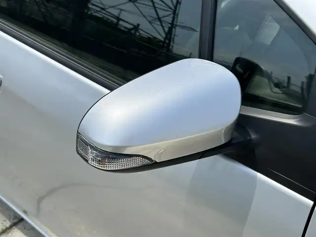 トヨタ ヴィッツ ハイブリッド F セーフティーエディションⅢ 長崎県 2019(令1)年 7.1万km シルバーM 純正メモリナビ/(CD/DVD/BT/フルセグ)/バックカメラ/衝突軽減ブレーキ/レーンアシスト/コーナーセンサー/ETC/ドライブレコーダー/ステアリングスイッチ/オートライト/スマートキー/プッシュスタート