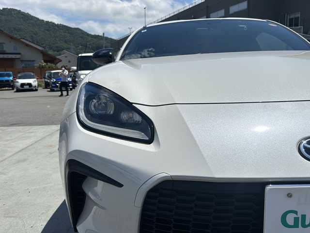 トヨタ ＧＲ８６ RZ 山梨県 2022(令4)年 3.5万km クリスタルホワイトパール ワンオーナー/純正ナビ/BT/CD/フルセグ/TV/AM/FM/バックカメラ/テレビキャンセラー/ETC2.0/純正エアロ/リア/純正18インチアルミホイール/ハーフレザーシート/前席シートヒーター/パドルシフト/ステアリングリモコン/レーダークルーズコントロール/純正フロアマット/LEDヘッドライト/スマートキー/スペアキー1本/前後ドライブレコーダー