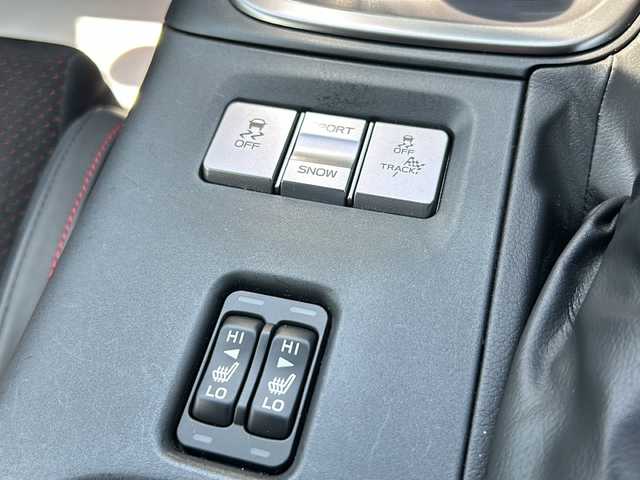 トヨタ ＧＲ８６ RZ 山梨県 2022(令4)年 3.5万km クリスタルホワイトパール ワンオーナー/純正ナビ/BT/CD/フルセグ/TV/AM/FM/バックカメラ/テレビキャンセラー/ETC2.0/純正エアロ/リア/純正18インチアルミホイール/ハーフレザーシート/前席シートヒーター/パドルシフト/ステアリングリモコン/レーダークルーズコントロール/純正フロアマット/LEDヘッドライト/スマートキー/スペアキー1本/前後ドライブレコーダー