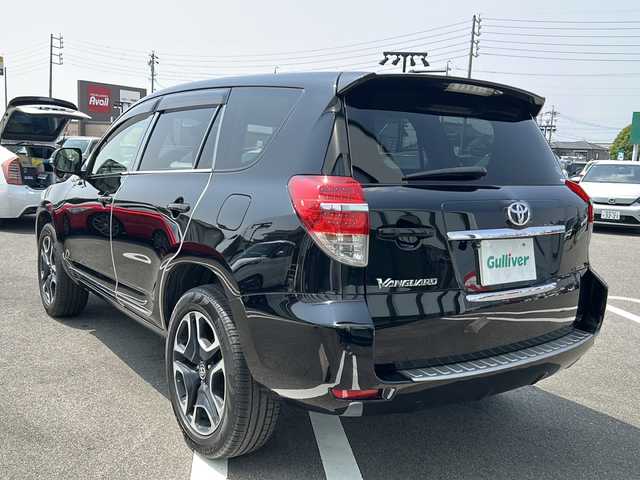トヨタ ヴァンガード 240S Gパッケージ 岐阜県 2013(平25)年 16.5万km ブラック ＳＤナビ　/４ＷＤ　/オートライト　/フルセグテレビ　/バックカメラ　/スマートキー　/ＥＴＣ　/レザーシート　/シートヒーターＤ＋Ｎ席　/純正フロアマット　/ＳＤミュージックサーバー　/純正アルミホイール　/ＵＳＢ入力端子/プッシュスタート/Blue tooth接続/AAC/ABS/横滑り防止装置/ダウンヒルアシストコントロール/エアバッグW＋サイド/キセノンヘッドライト