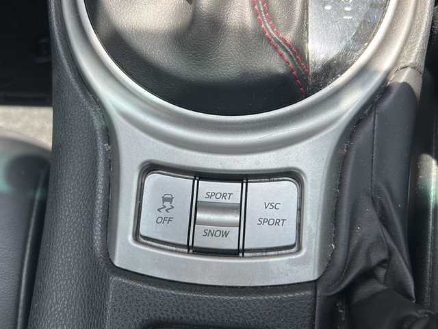 トヨタ ８６ GT リミテッド 佐賀県 2014(平26)年 11.3万km サテンホワイトパール ETC/バックカメラ/MTモード付AT/CD/Bluetooth/オートライト/エアロ/横滑り防止装置/エアバックW＋サイド/パドルシフト/sport mode / snow mode/保証書/取扱説明書/記録簿/パワーステアリング/パワーウィンドウ