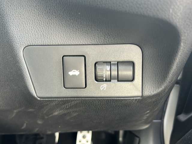 トヨタ ８６ GT リミテッド 佐賀県 2014(平26)年 11.3万km サテンホワイトパール ETC/バックカメラ/MTモード付AT/CD/Bluetooth/オートライト/エアロ/横滑り防止装置/エアバックW＋サイド/パドルシフト/sport mode / snow mode/保証書/取扱説明書/記録簿/パワーステアリング/パワーウィンドウ