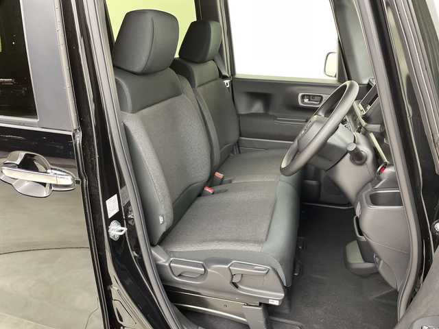 ホンダ Ｎ ＢＯＸ カスタム 新潟県 2023(令5)年 0.1千km クリスタルブラックパール ホンダセンシング/・衝突軽減ブレーキ/・路外逸脱抑制機能/・レーダークルーズコントロール/・踏み間違い防止装置/・車線逸脱警報/・パーキングセンサー/電子パーキングブレーキ/・ブレーキオートホールド/ステアリングリモコン/運転席＋助手席シートヒーター/左側パワースライドドア/LEDヘッドライト/・オートライト/純正14インチアルミホイール/電動格納ミラー/プッシュスタート/・スマートキー