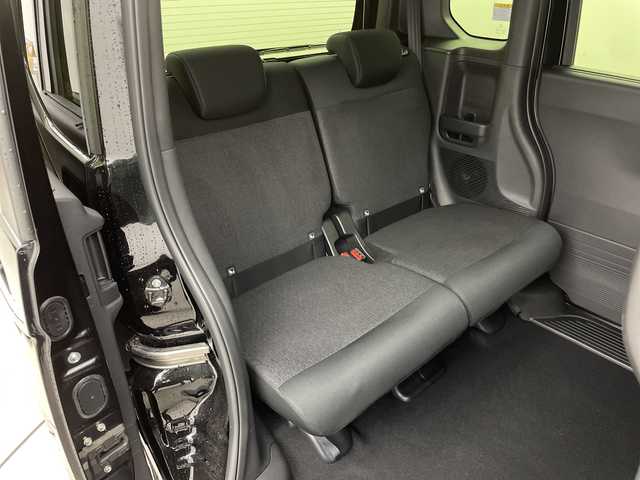 ホンダ Ｎ ＢＯＸ カスタム 新潟県 2023(令5)年 0.1千km クリスタルブラックパール ホンダセンシング/・衝突軽減ブレーキ/・路外逸脱抑制機能/・レーダークルーズコントロール/・踏み間違い防止装置/・車線逸脱警報/・パーキングセンサー/電子パーキングブレーキ/・ブレーキオートホールド/ステアリングリモコン/運転席＋助手席シートヒーター/左側パワースライドドア/LEDヘッドライト/・オートライト/純正14インチアルミホイール/電動格納ミラー/プッシュスタート/・スマートキー