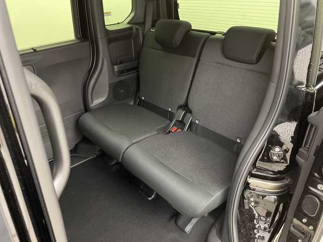 ホンダ Ｎ ＢＯＸ カスタム 新潟県 2023(令5)年 0.1千km クリスタルブラックパール ホンダセンシング/・衝突軽減ブレーキ/・路外逸脱抑制機能/・レーダークルーズコントロール/・踏み間違い防止装置/・車線逸脱警報/・パーキングセンサー/電子パーキングブレーキ/・ブレーキオートホールド/ステアリングリモコン/運転席＋助手席シートヒーター/左側パワースライドドア/LEDヘッドライト/・オートライト/純正14インチアルミホイール/電動格納ミラー/プッシュスタート/・スマートキー