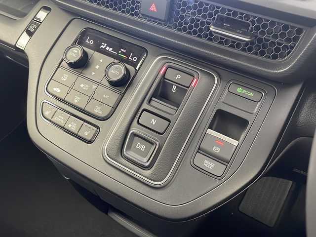 ホンダ ステップワゴン eHEV エアー EX 栃木県 2025(令7)年 0.1千km クリスタルブラックパール 登録済未使用車/・純正11.4インチナビHonda CONNECTナビ LXM-247VFLi/(BT/AM/FM/CD/DVD/フルセグ）/ホンダセンシング/・レーダークルーズコントロール/・車線逸脱警報/・ブラインドスポットモニター/・踏み間違い衝突軽減/・パーキングセンサー警報/・プリクラッシュブレーキ/・先行車発進お知らせ機能/電動リアゲート/両側パワースライドドア/コーナーセンサー/電動格納ミラー/オートヘッドライト/前席シートヒーター/ステアリングスイッチ/純正アルミホイール/プッシュスタート/スペアキー×１/保証書/取扱説明書