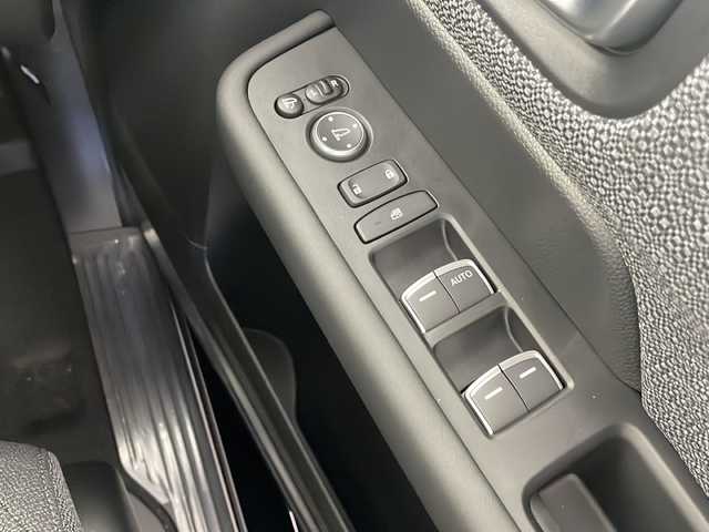 ホンダ ステップワゴン eHEV エアー EX 栃木県 2025(令7)年 0.1千km クリスタルブラックパール 登録済未使用車/・純正11.4インチナビHonda CONNECTナビ LXM-247VFLi/(BT/AM/FM/CD/DVD/フルセグ）/ホンダセンシング/・レーダークルーズコントロール/・車線逸脱警報/・ブラインドスポットモニター/・踏み間違い衝突軽減/・パーキングセンサー警報/・プリクラッシュブレーキ/・先行車発進お知らせ機能/電動リアゲート/両側パワースライドドア/コーナーセンサー/電動格納ミラー/オートヘッドライト/前席シートヒーター/ステアリングスイッチ/純正アルミホイール/プッシュスタート/スペアキー×１/保証書/取扱説明書