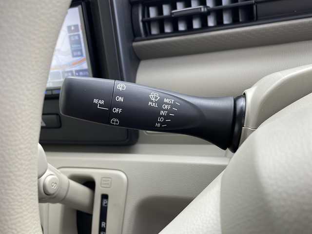 スズキ ワゴンＲ HYBRID FX 千葉県 2020(令2)年 2.3万km ピュアホワイトP セーフティサポート（予防安全技術）/・デュアルセンサーブレーキサポート/・誤発進抑制機能/・車線逸脱警報機能/・ふらつき警報機能/・先行車発進お知らせ機能/・ハイビームアシスト機能/・後退時ブレーキサポート/・後方誤発進抑制機能/・リアパーキングセンサー/社外メモリーナビ/・CD再生/・Bluetooth接続/スマートキー/リアコーナーセンサー/スマートキー/ドアバイザー/フロアマット/アイドリングストップ/オートエアコン/ETC