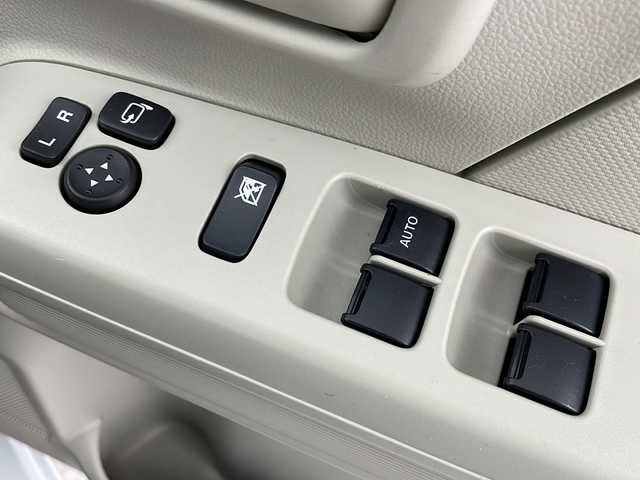 スズキ ワゴンＲ HYBRID FX 千葉県 2020(令2)年 2.3万km ピュアホワイトP セーフティサポート（予防安全技術）/・デュアルセンサーブレーキサポート/・誤発進抑制機能/・車線逸脱警報機能/・ふらつき警報機能/・先行車発進お知らせ機能/・ハイビームアシスト機能/・後退時ブレーキサポート/・後方誤発進抑制機能/・リアパーキングセンサー/社外メモリーナビ/・CD再生/・Bluetooth接続/スマートキー/リアコーナーセンサー/スマートキー/ドアバイザー/フロアマット/アイドリングストップ/オートエアコン/ETC