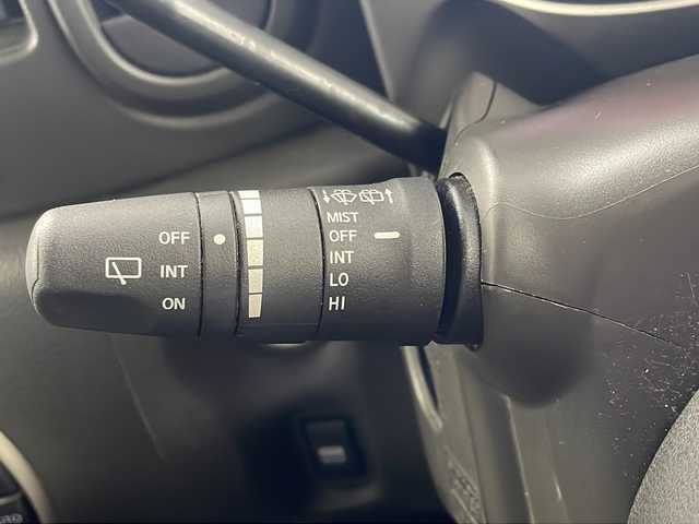 日産 キューブ 15X Vセレクション 岐阜県 2011(平23)年 13.4万km ビターショコラ 純正ナビ（MC311D-W）/Bluetooth/フルセグTVCD/DVD/AM/FM/SD/AUX/USB/ハロゲンライト/フォグランプ/オートライト/ECOMODE/スマートキー/プッシュスタート/純正フロアマット/純正ドアバイザー