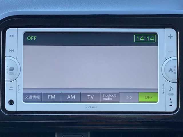 トヨタ シエンタ X 千葉県 2016(平28)年 5万km ホワイトパールクリスタルシャイン 純正メモリナビ/(TV BT FM AM)/バックカメラ/片側パワースライドドア/横滑り防止装置/ETC/アイドリングストップ/社外15インチAW/プッシュスタート/フロアマット/スペアキー/保証書