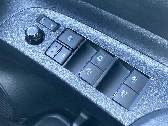 トヨタ シエンタ X 千葉県 2016(平28)年 5万km ホワイトパールクリスタルシャイン 純正メモリナビ/(TV BT FM AM)/バックカメラ/片側パワースライドドア/横滑り防止装置/ETC/アイドリングストップ/社外15インチAW/プッシュスタート/フロアマット/スペアキー/保証書