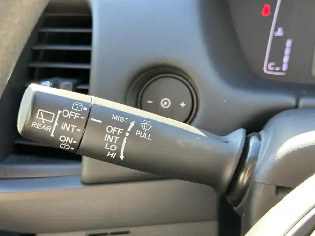 ホンダ フィット ホーム 三重県 2020(令2)年 1.9万km ライトブルー 2トーンカラー（ブラックルーフ/ブラックミラー）/8インチナビ(KENWOOD:彩速ナビ)（Bluetooth/CD/DVD/地デジTV/AM/FM/HDMI/iPod/USB/SD）/ETC/バックカメラ/ドライブレコーダー/ホンダセンシング（衝突軽減ブレーキ/誤発進抑制機能/後方誤発進抑制機能/近距離衝突軽減ブレーキ/歩行者事故低減ステアリング/路外逸脱抑制機能/アダプティブクルーズコントロール/車線維持支援システム/先行車発進お知らせ機能/標識認識機能/オートハイビーム）/LEDヘッドランプ/ハーフシェイドフロントウインドウ/液晶メーター/マルチインフォメーションディスプレイ/オートエアコン/リアヒーターダクト/ハーフレザーシート/社外15インチアルミホイール(スマート純正)/スペアキー