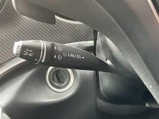 メルセデス・ベンツ Ｖ２２０ d AVG ロング AMGライン 神奈川県 2022(令4)年 2.7万km カバンサイトブルー ワンオーナー/純正メモリナビ/フルセグテレビ/バックカメラ/アラウンドビューモニター/ETC2.0/前後ドライブレコーダー/Burmesterサウンドシステム/carrozzeriaフリップダウンモニター/ダブルサンルーフ/ALPINEデジタルインナーミラー/両側パワースライドドア/ルーフレール/本革レザーシート（黒）/シートヒーター/アクティブブレーキアシスト/ブラインドスポットアシスト/アテンションアシスト/レーンキープアシスト/純正フロアマット/プッシュスタート/スペアキーあり/保証書あり/取扱説明書あり