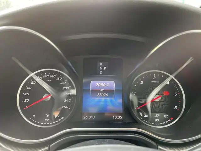 メルセデス・ベンツ Ｖ２２０ d AVG ロング AMGライン 神奈川県 2022(令4)年 2.7万km カバンサイトブルー ワンオーナー/純正メモリナビ/フルセグテレビ/バックカメラ/アラウンドビューモニター/ETC2.0/前後ドライブレコーダー/Burmesterサウンドシステム/carrozzeriaフリップダウンモニター/ダブルサンルーフ/ALPINEデジタルインナーミラー/両側パワースライドドア/ルーフレール/本革レザーシート（黒）/シートヒーター/アクティブブレーキアシスト/ブラインドスポットアシスト/アテンションアシスト/レーンキープアシスト/純正フロアマット/プッシュスタート/スペアキーあり/保証書あり/取扱説明書あり