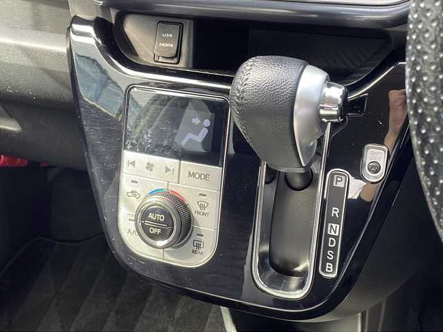 ダイハツ キャスト アクティバ G SAⅡ 新潟県 2016(平28)年 16万km フレッシュグリーンM 4WD/冬タイヤ有/メモリナビ/（DTV/DVD/Bluetooth）/衝突軽減/コーナーセンサー/バックカメラ/ドライブレコーダー/ダウンヒルアシスト/プッシュスタート/アイドリングストップ/シートヒーター/フロアマット/LEDライト/フォグ/電格ミラー/ドアバイザー/スペアキー×１