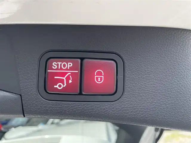 メルセデス・ベンツ Ｃ２２０ｄ 福島県 2018(平30)年 2.9万km ダイヤモンドホワイト 純正HDDナビ/（フルセグTV/Bluetooth/SD）/バックカメラ/ETC2.0/前後ドライブレコーダー/革シート/前席パワーシート/前席シートヒーター/レーダーセーフティーパッケージ/・アクティブディスタンスアシストディストロニック(全自動再発進機能付)/・アクティブステアリングアシスト/・アクティブレーンチェンジングアシスト/・アクティブエマージェンシーストップアシスト/・アクティブブレーキアシスト(歩行者/飛び出し検知機能付)/・PRE-SAFEインパルス(前面衝突被害軽減機能)/・アクティブブラインドスポットアシスト/・アクティブレーンキーピングアシスト/・リアCPA(被害軽減ブレーキ付後方衝突警告システム)/・トラフィックサインアシスト/純正18インチアルミホイール/純正LEDヘッドライト/スマートキー/スペアキー1本/保証書/取扱説明書