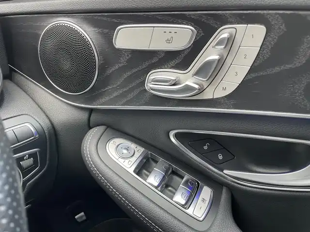 メルセデス・ベンツ Ｃ２２０ｄ 福島県 2018(平30)年 2.9万km ダイヤモンドホワイト 純正HDDナビ/（フルセグTV/Bluetooth/SD）/バックカメラ/ETC2.0/前後ドライブレコーダー/革シート/前席パワーシート/前席シートヒーター/レーダーセーフティーパッケージ/・アクティブディスタンスアシストディストロニック(全自動再発進機能付)/・アクティブステアリングアシスト/・アクティブレーンチェンジングアシスト/・アクティブエマージェンシーストップアシスト/・アクティブブレーキアシスト(歩行者/飛び出し検知機能付)/・PRE-SAFEインパルス(前面衝突被害軽減機能)/・アクティブブラインドスポットアシスト/・アクティブレーンキーピングアシスト/・リアCPA(被害軽減ブレーキ付後方衝突警告システム)/・トラフィックサインアシスト/純正18インチアルミホイール/純正LEDヘッドライト/スマートキー/スペアキー1本/保証書/取扱説明書