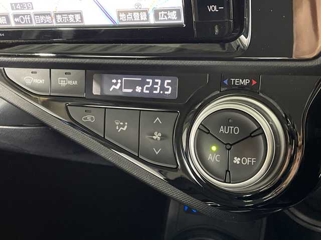 トヨタ アクア X－URBAN 福岡県 2015(平27)年 14.3万km コバルトブルーメタリック 禁煙車純正SDナビ(フルセグTV/DVD/CD/BT)バックモニターETC前方ドラレコスマートキープッシュスタートLEDヘッドライトフロントフォグ電格ミラー