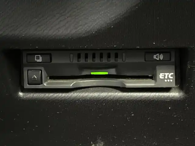 トヨタ アクア S 群馬県 2020(令2)年 4.5万km ブラックマイカ 社外７インチナビ　バックカメラ　ＬＥＤライト　ヘッドライトレベライザー　ステアリングリモコン　スマートキー　プッシュスタート　ドライブレコーダー　ＥＴＣ　電動格納ミラー　横滑り防止装置　禁煙車