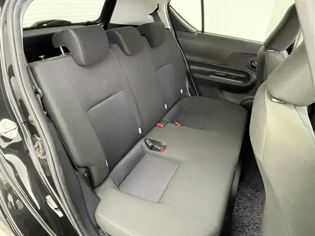 トヨタ アクア S 群馬県 2020(令2)年 4.5万km ブラックマイカ 社外７インチナビ　バックカメラ　ＬＥＤライト　ヘッドライトレベライザー　ステアリングリモコン　スマートキー　プッシュスタート　ドライブレコーダー　ＥＴＣ　電動格納ミラー　横滑り防止装置　禁煙車