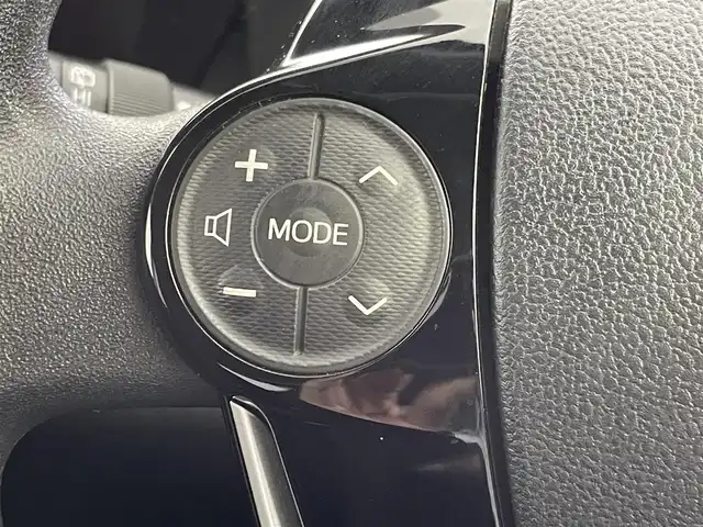 トヨタ アクア S 群馬県 2020(令2)年 4.5万km ブラックマイカ 社外７インチナビ　バックカメラ　ＬＥＤライト　ヘッドライトレベライザー　ステアリングリモコン　スマートキー　プッシュスタート　ドライブレコーダー　ＥＴＣ　電動格納ミラー　横滑り防止装置　禁煙車