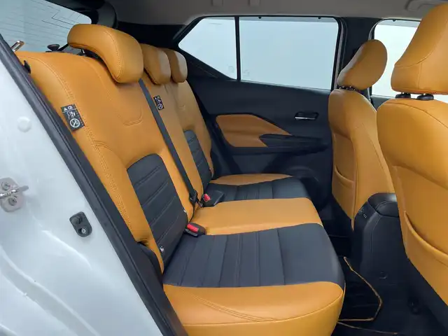 日産 キックス X ツートーンインテリアED 三重県 2021(令3)年 4.7万km ブリリアントホワイトパール/ピュアブラック 2トーン /禁煙車//純正9インチナビ//全方位カメラ//シートヒーター//デジタルインナーミラー//プロパイロット//レーダークルーズコントロール//オートハイビーム//ETC//ステアリングスイッチ//コーナーセンサー