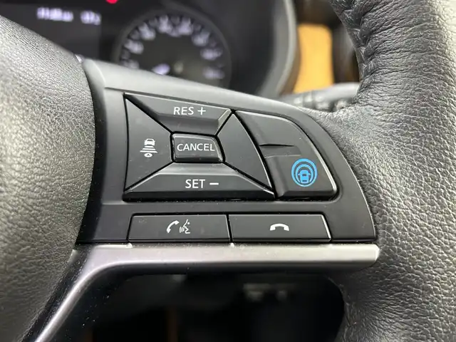 日産 キックス X ツートーンインテリアED 三重県 2021(令3)年 4.7万km ブリリアントホワイトパール/ピュアブラック 2トーン /禁煙車//純正9インチナビ//全方位カメラ//シートヒーター//デジタルインナーミラー//プロパイロット//レーダークルーズコントロール//オートハイビーム//ETC//ステアリングスイッチ//コーナーセンサー